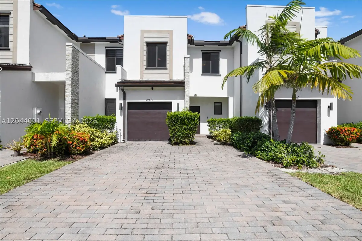20610 NE 5th Pl, Miami, FL 33179 - #1