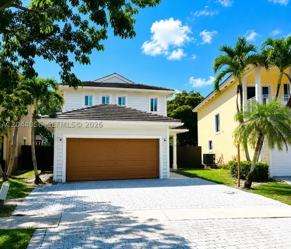 363 NE 35th Ter, Homestead, FL 33033