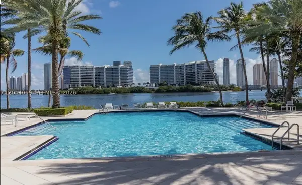 3225 NE 184th St #10106, Aventura, FL 33160