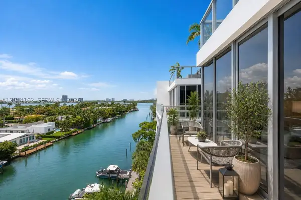 9940 W Bay Harbor Dr #7H-S, Bay Harbor Islands, FL 33154