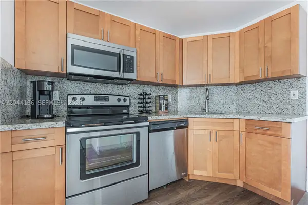 3301 Spanish Moss Ter #406, Lauderhill, FL 33319