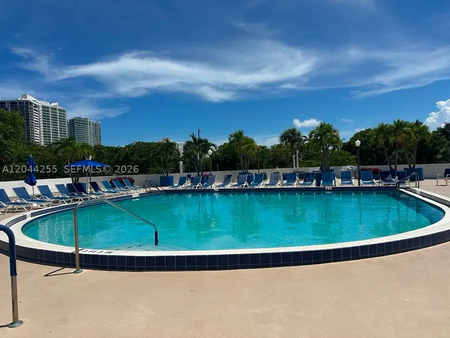 3701 N Country Club Dr #207, Aventura, FL 33180 - #3