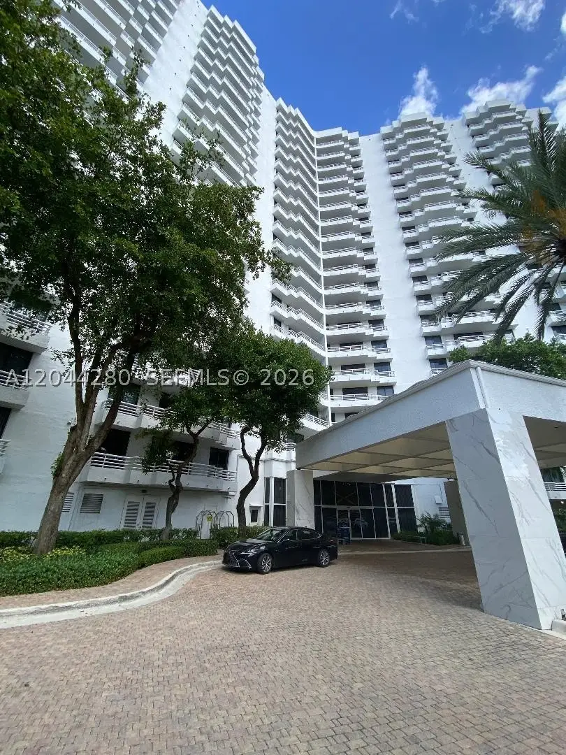 3300 NE 192nd St #612, Aventura, FL 33180 - #1
