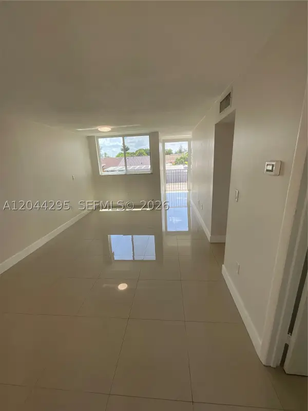 9441 SW 4th St #214, Miami, FL 33174