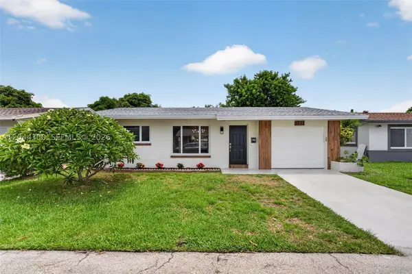 5711 NW 48th Ter, Tamarac, FL 33319