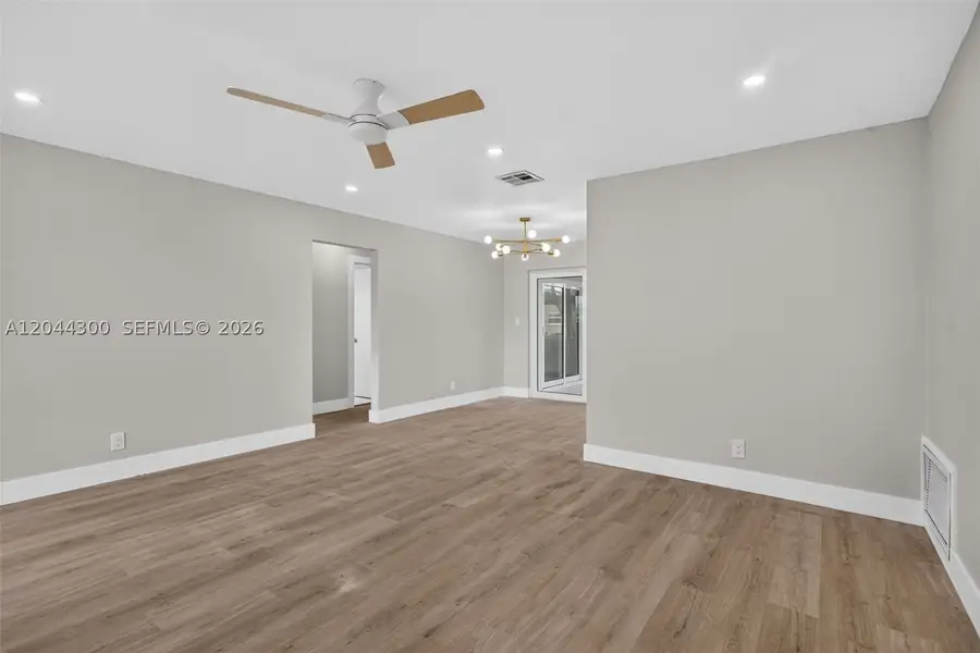 5711 NW 48th Ter, Tamarac, FL 33319 - #2