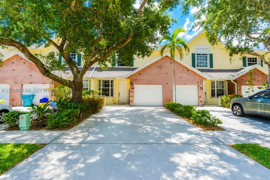 126 Spruce St, Boynton Beach, FL 33426 - #2