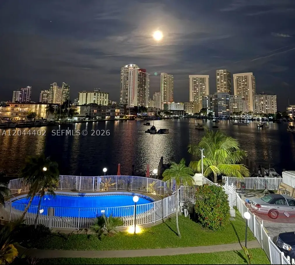 450 Golden Isles Dr #2H, Hallandale Beach, FL 33009 - #1
