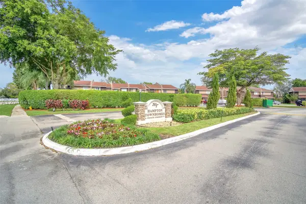 1245 Sussex Dr, North Lauderdale, FL 33068