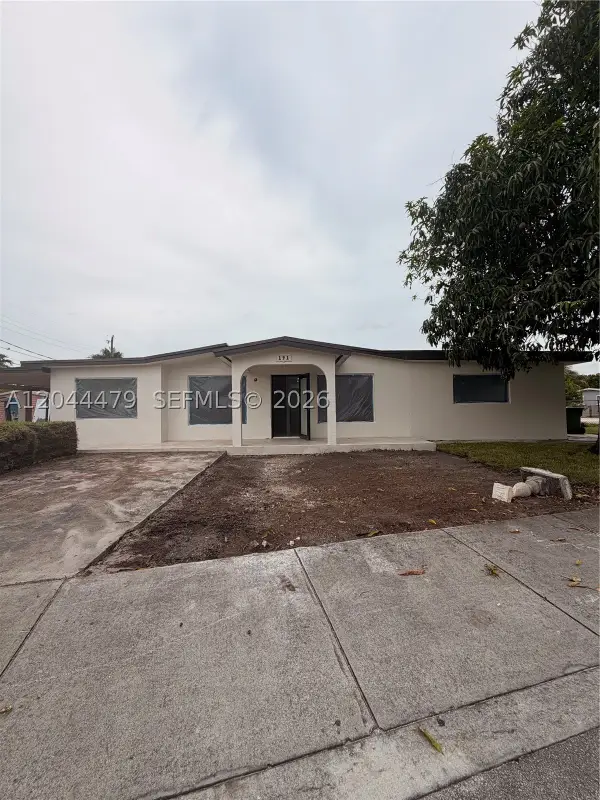191 SE 6th Ave, Hialeah, FL 33010