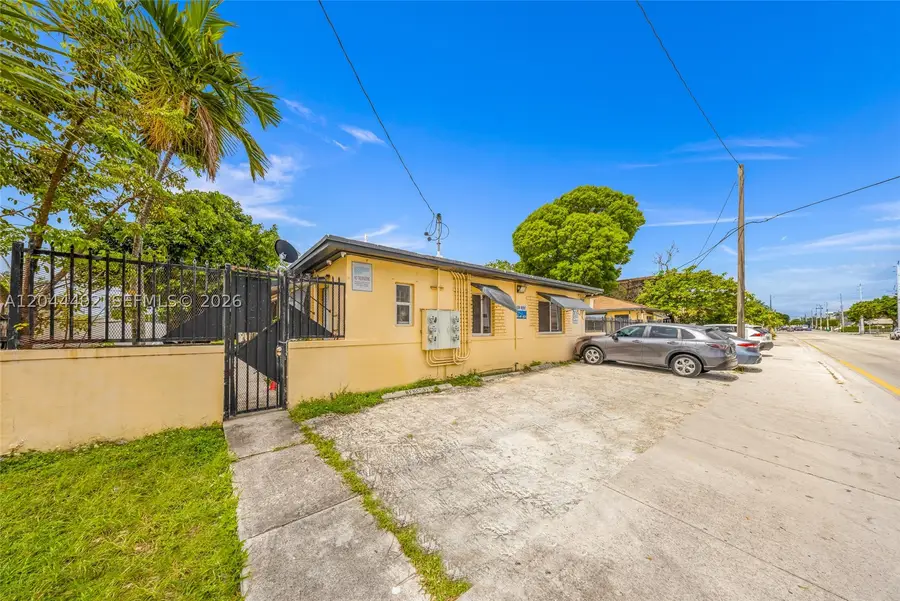 1731 SW 8th St, Miami, FL 33135 - #3