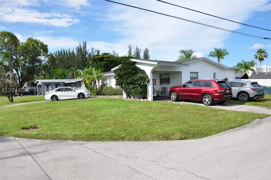 5630 SW 55th Ave, Davie, FL 33314 - #3