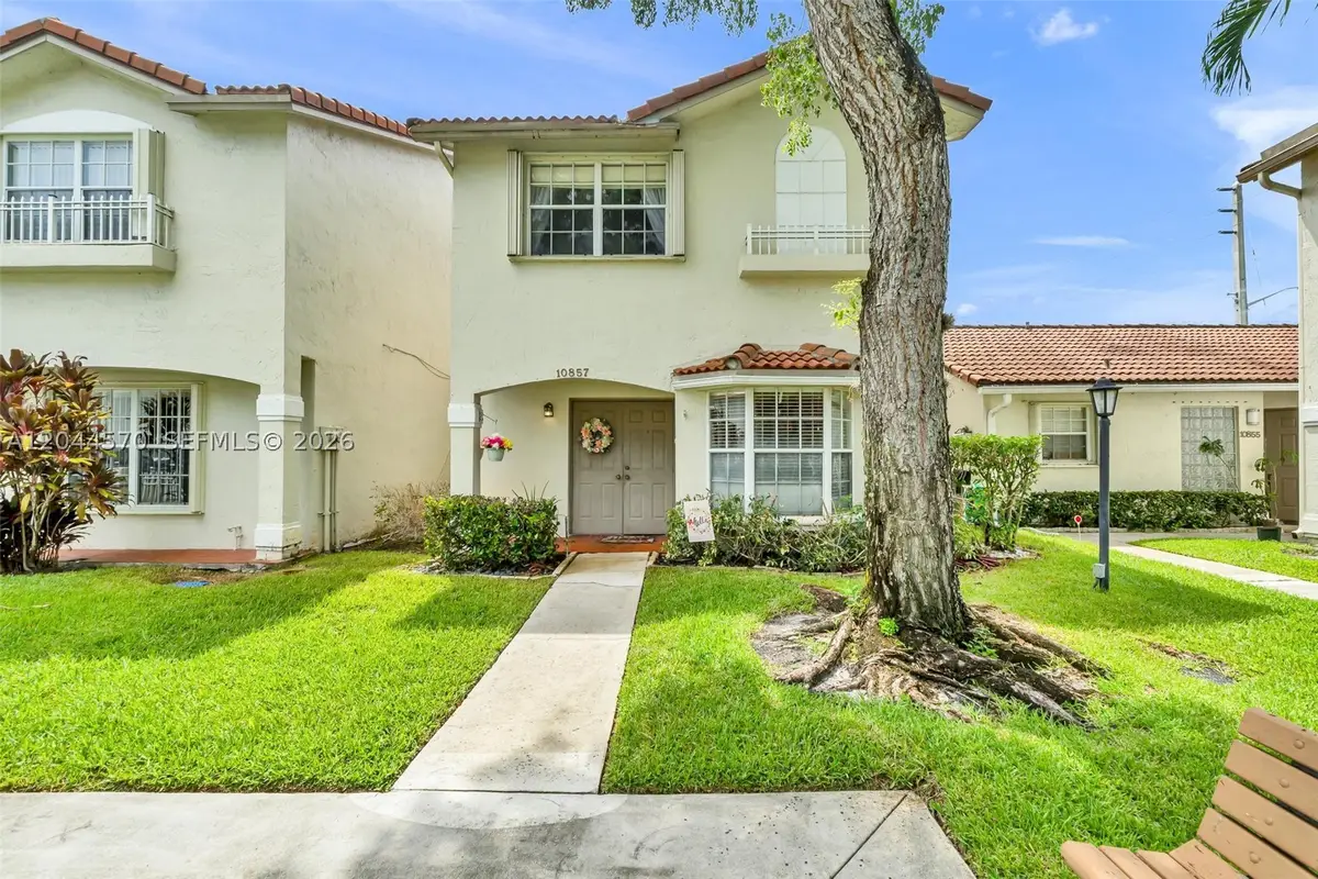 10857 NW 8th St, Pembroke Pines, FL 33026 - #1