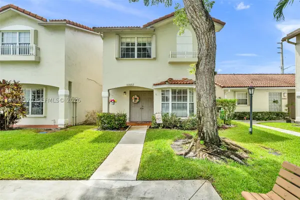 10857 NW 8th St, Pembroke Pines, FL 33026