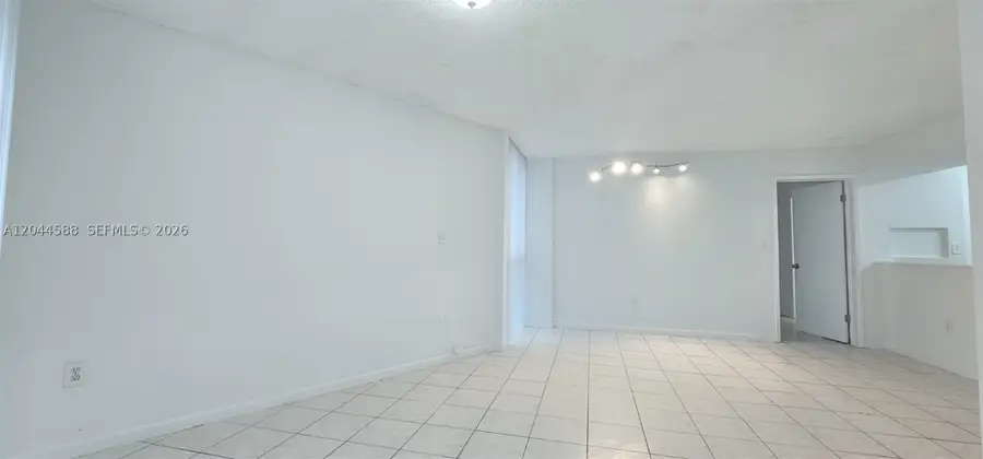 7035 NW 186th St #D110, Hialeah, FL 33015 - #3