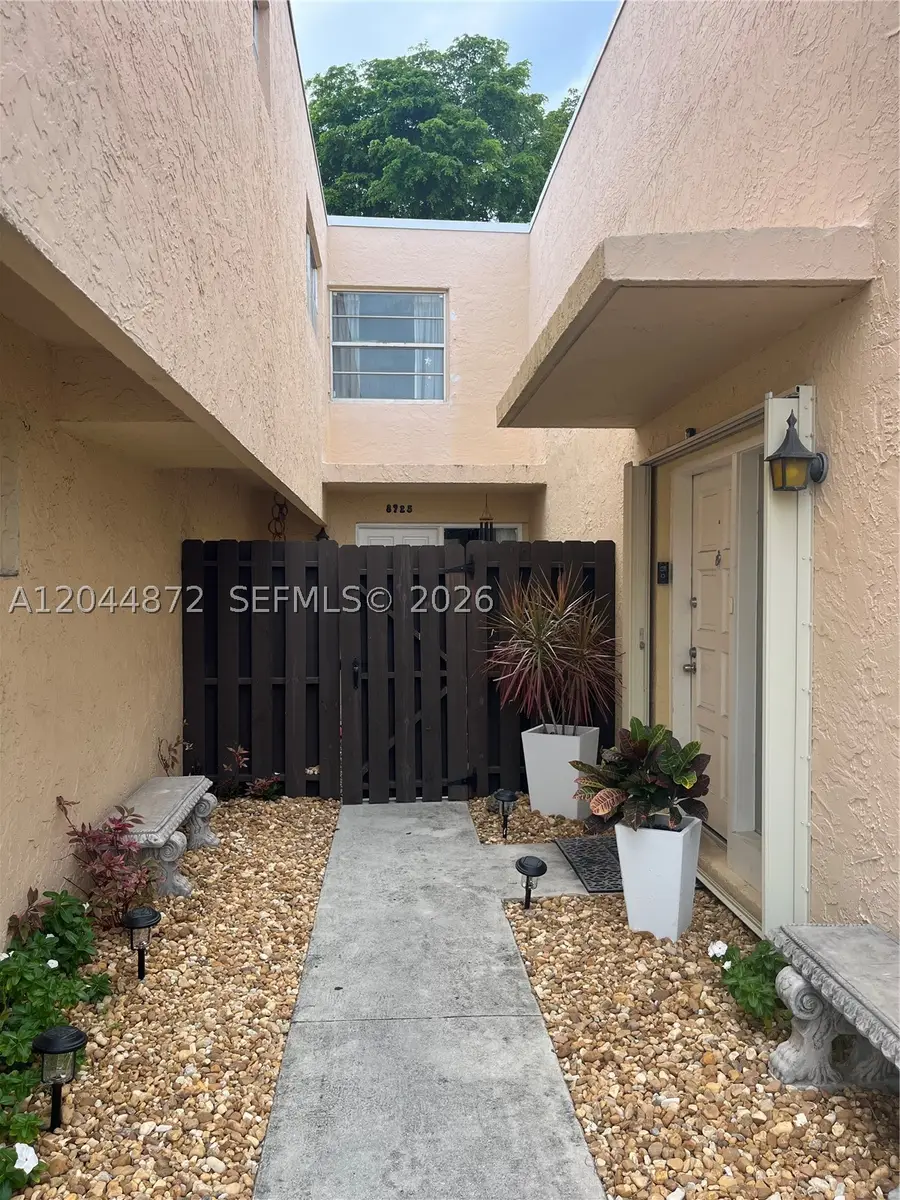 8925 Ne 4 Avenue Rd #8925, Miami Shores, FL 33138 - #2