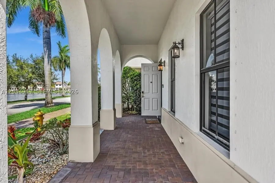 8289 NW 38th St, Cooper City, FL 33024 - #3