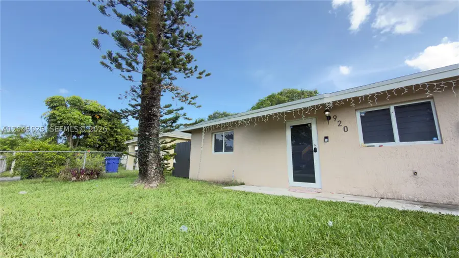 920 NW 65th St, Miami, FL 33150 - #3