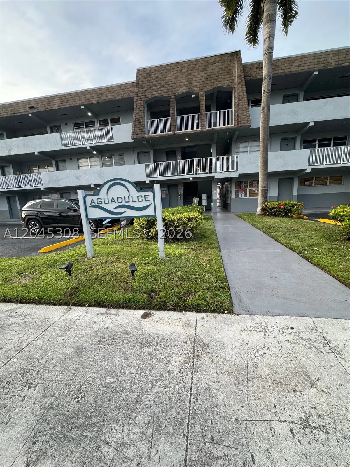 11195 SW 1st St #314, Sweetwater, FL 33174 - #1