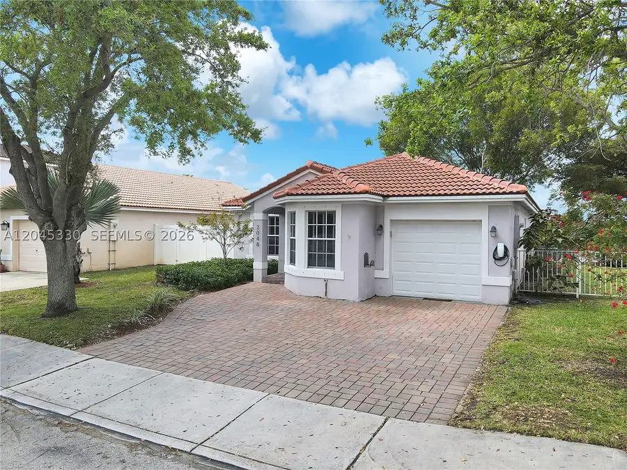 2048 NW 164th Ave, Pembroke Pines, FL 33028 - #2
