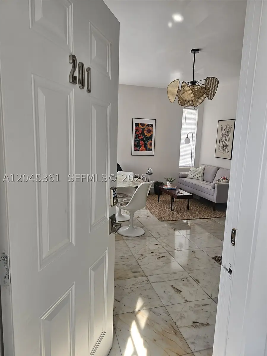 801 8th St #201, Miami Beach, FL 33139 - #2