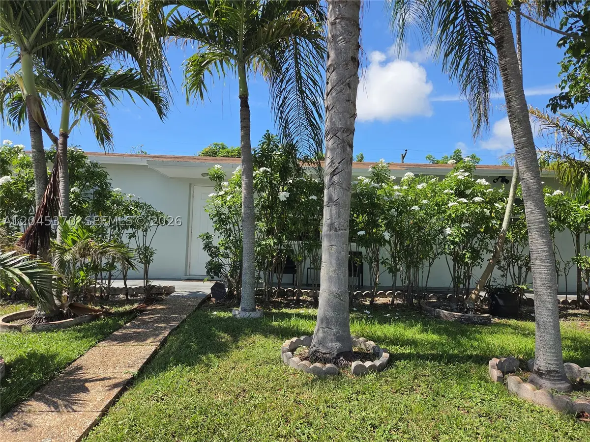 140 NW 18th St, Pompano Beach, FL 33060 - #1