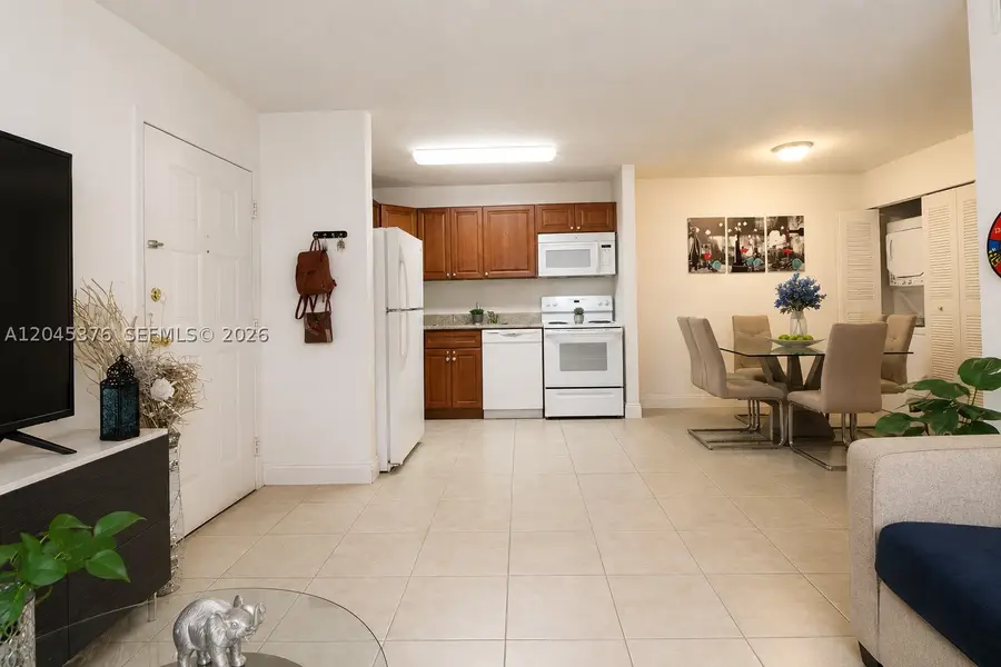 7090 NW 179th St #108, Hialeah, FL 33015 - #3
