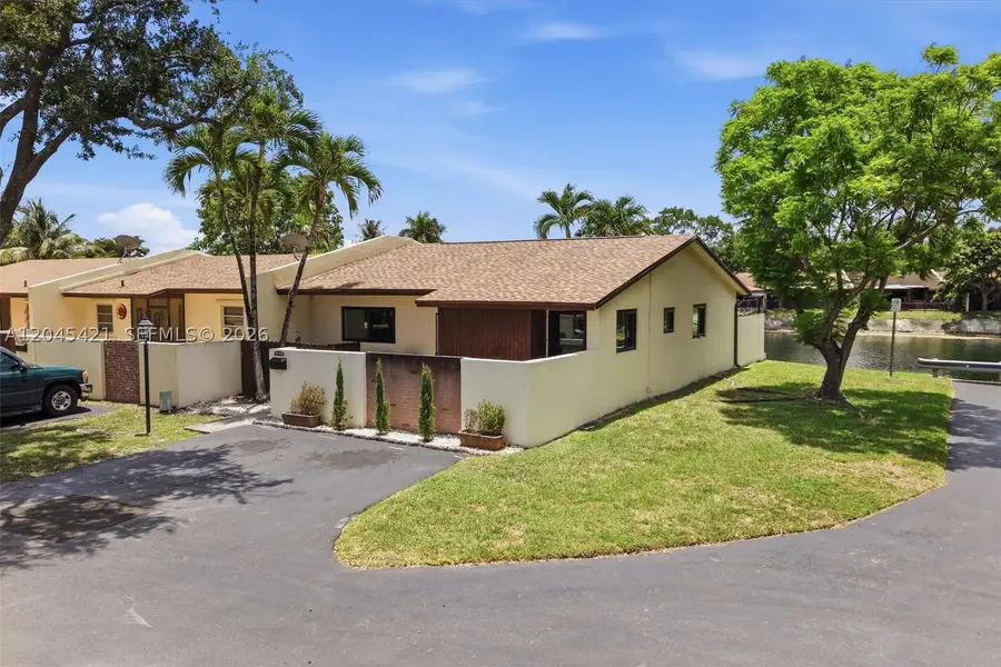 13776 Kendale Lakes Dr, Miami, FL 33183 - #2