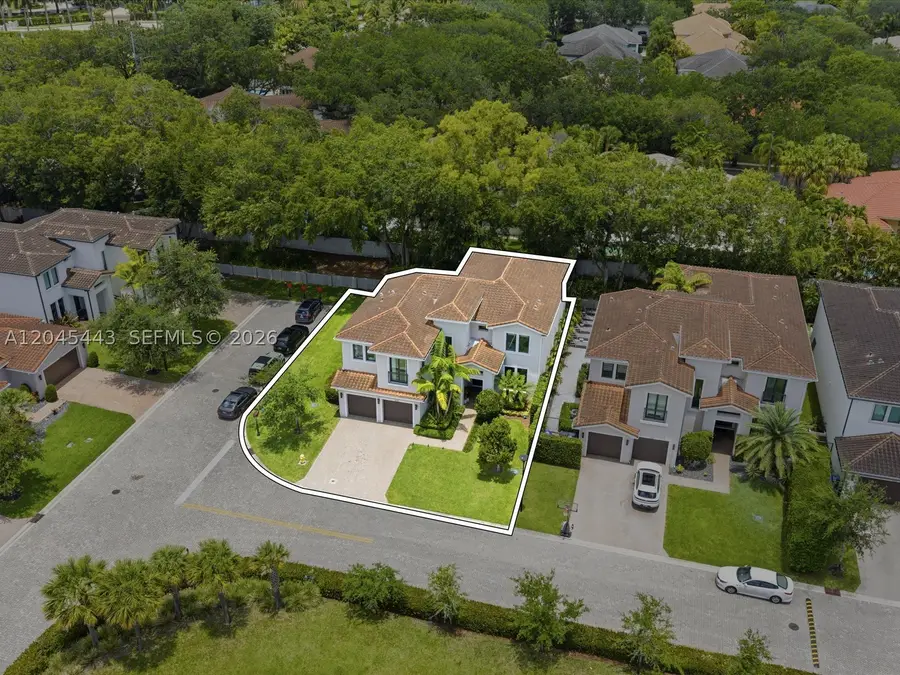 3439 N Brookfield Cir N, Fort Lauderdale, FL 33312 - #3
