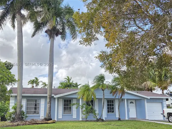12061 SW 119th St, Miami, FL 33186