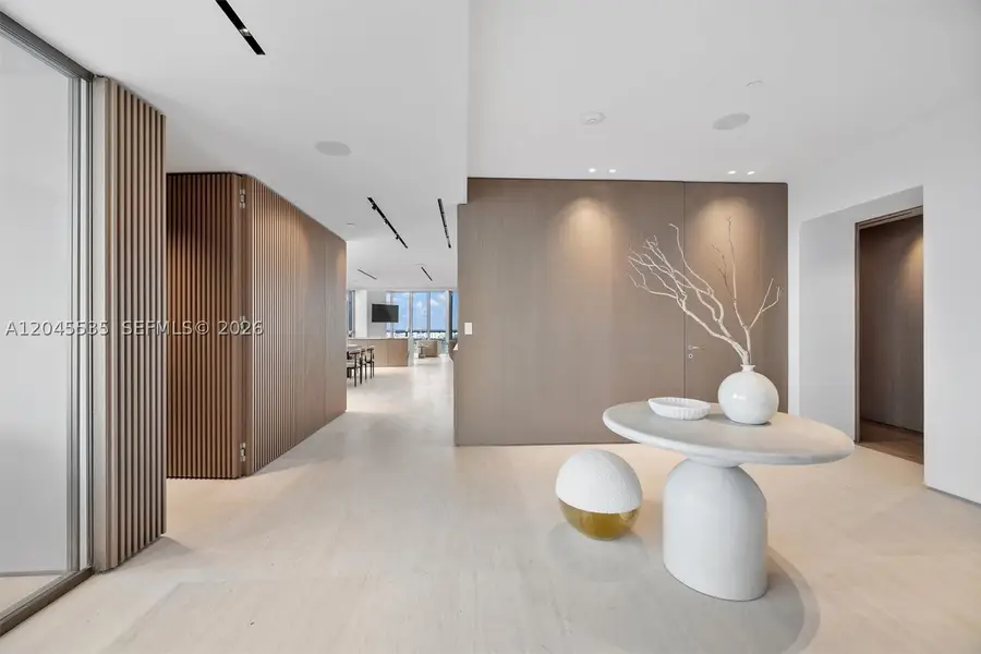 1100 Biscayne Blvd #3906, Miami, FL 33132 - #2