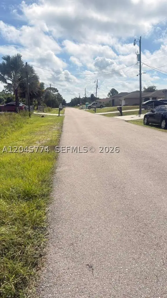 2808 54th St W, Lehigh Acres, FL 33971 - #2