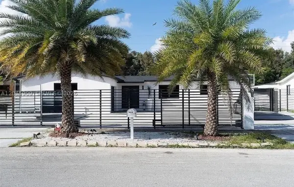18250 NW 86th Ave, Hialeah, FL 33015
