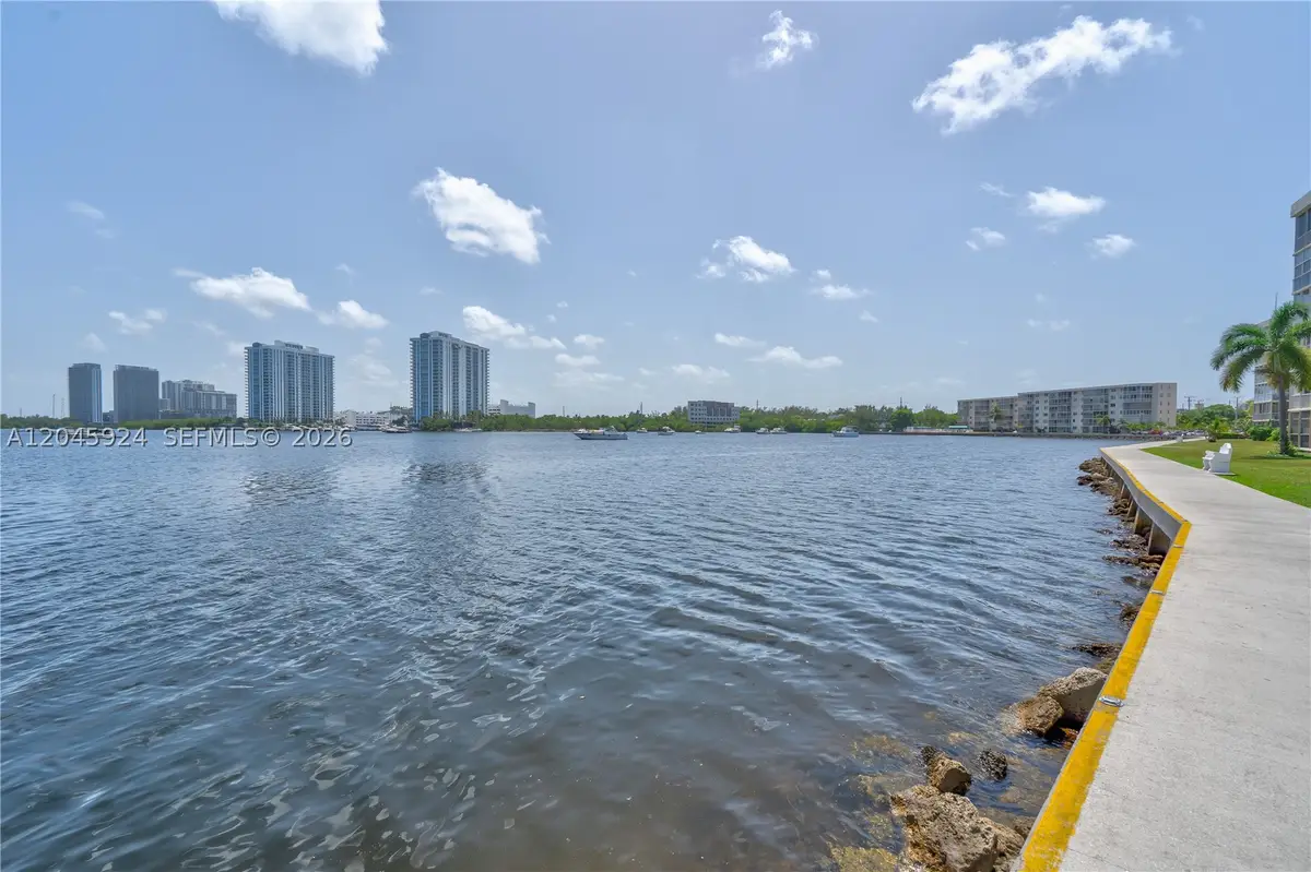 3000 Marcos Dr #P612, Aventura, FL 33160 - #1