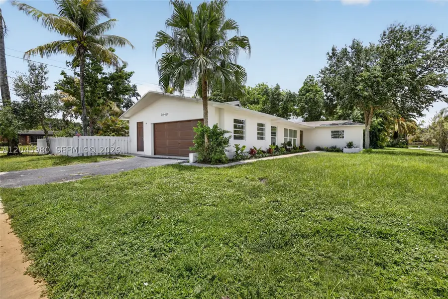 7040 NW 8th Ct, Plantation, FL 33317 - #3