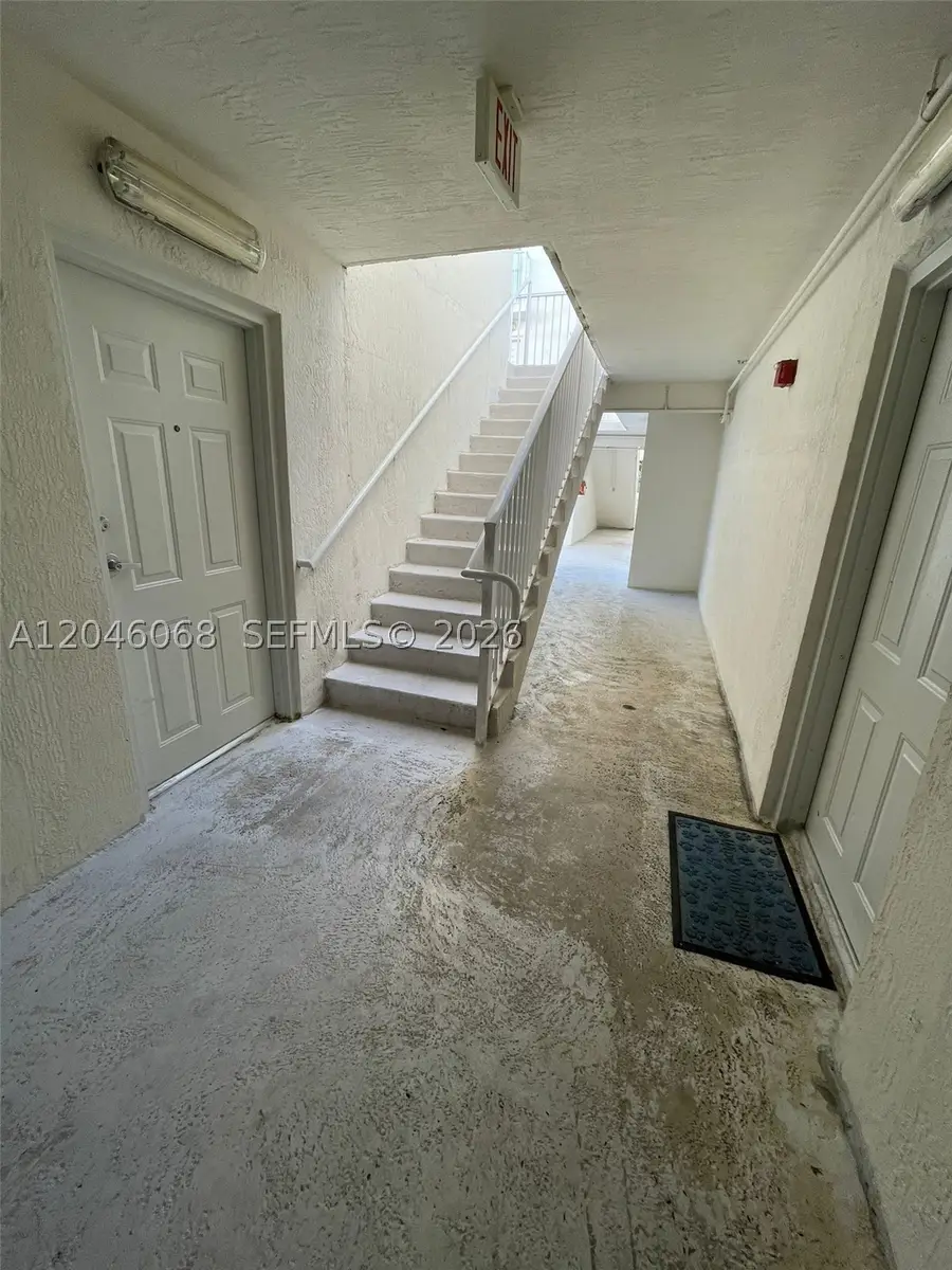 630 85th St #102, Miami Beach, FL 33141 - #3
