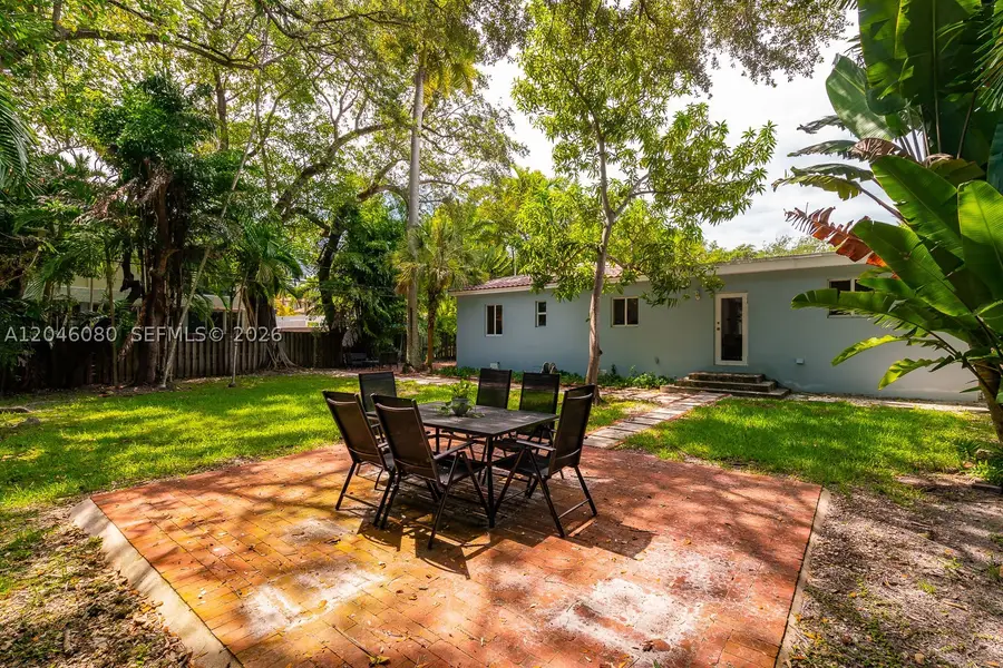 2215 Tequesta Ln, Miami, FL 33133 - #3