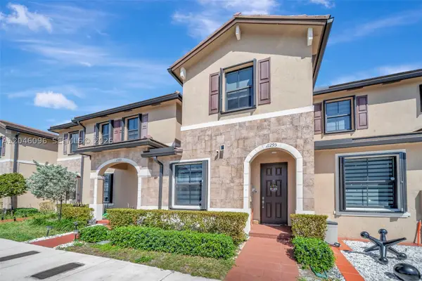 11295 W 34th Way, Hialeah, FL 33018
