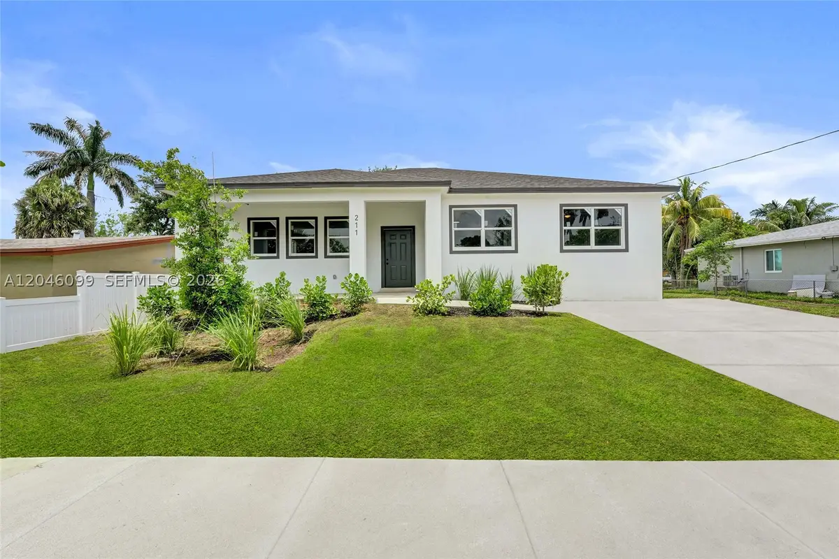 211 NW 14th Ct, Dania Beach, FL 33004 - #1