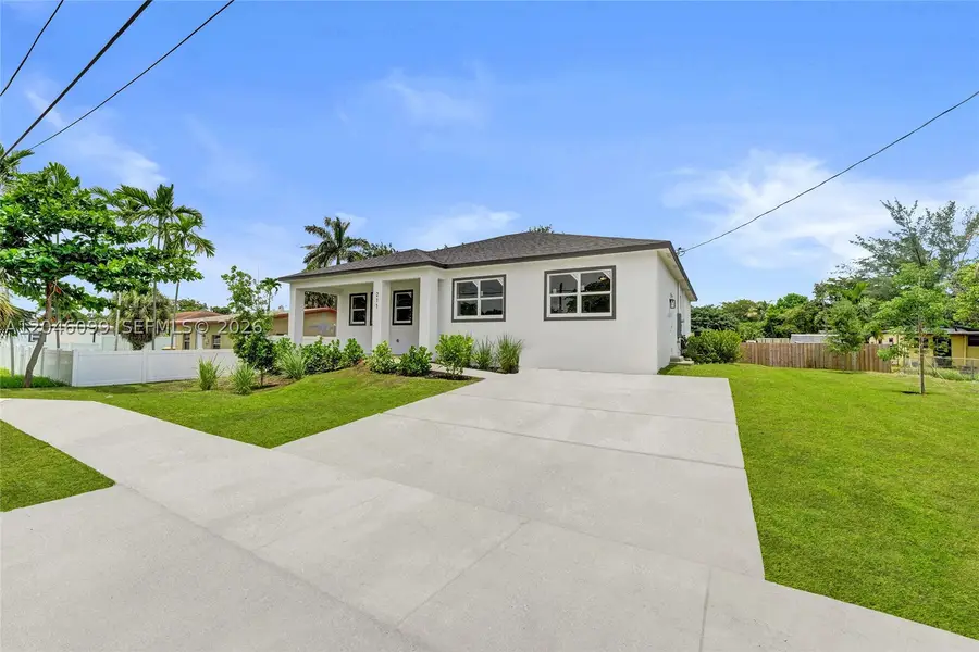 211 NW 14th Ct, Dania Beach, FL 33004 - #2