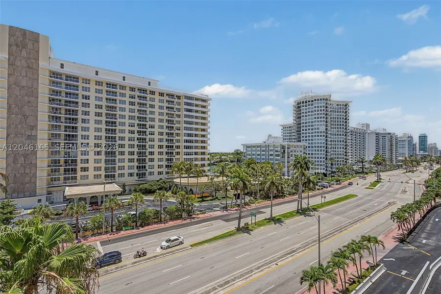 5555 Collins Ave #7B, Miami Beach, FL 33140 - #2