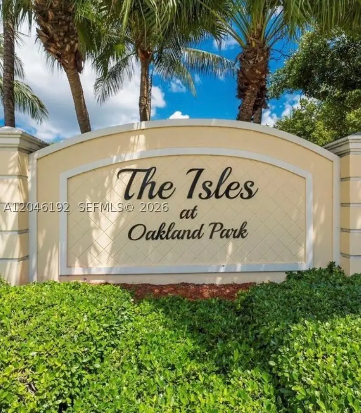 3258 NW 32nd Ter, Oakland Park, FL 33309 - #2