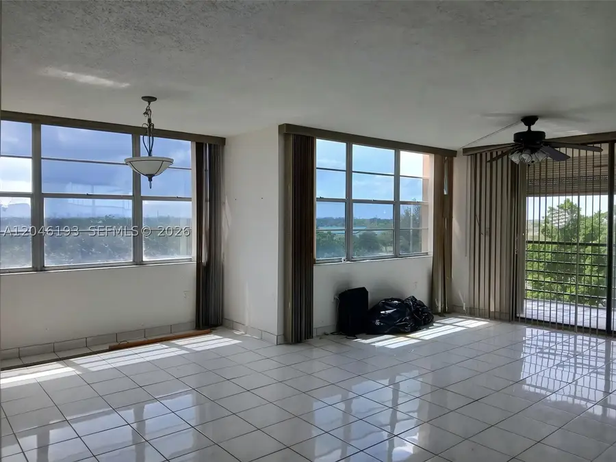 1100 Saint Charles Pl #719, Pembroke Pines, FL 33026 - #2