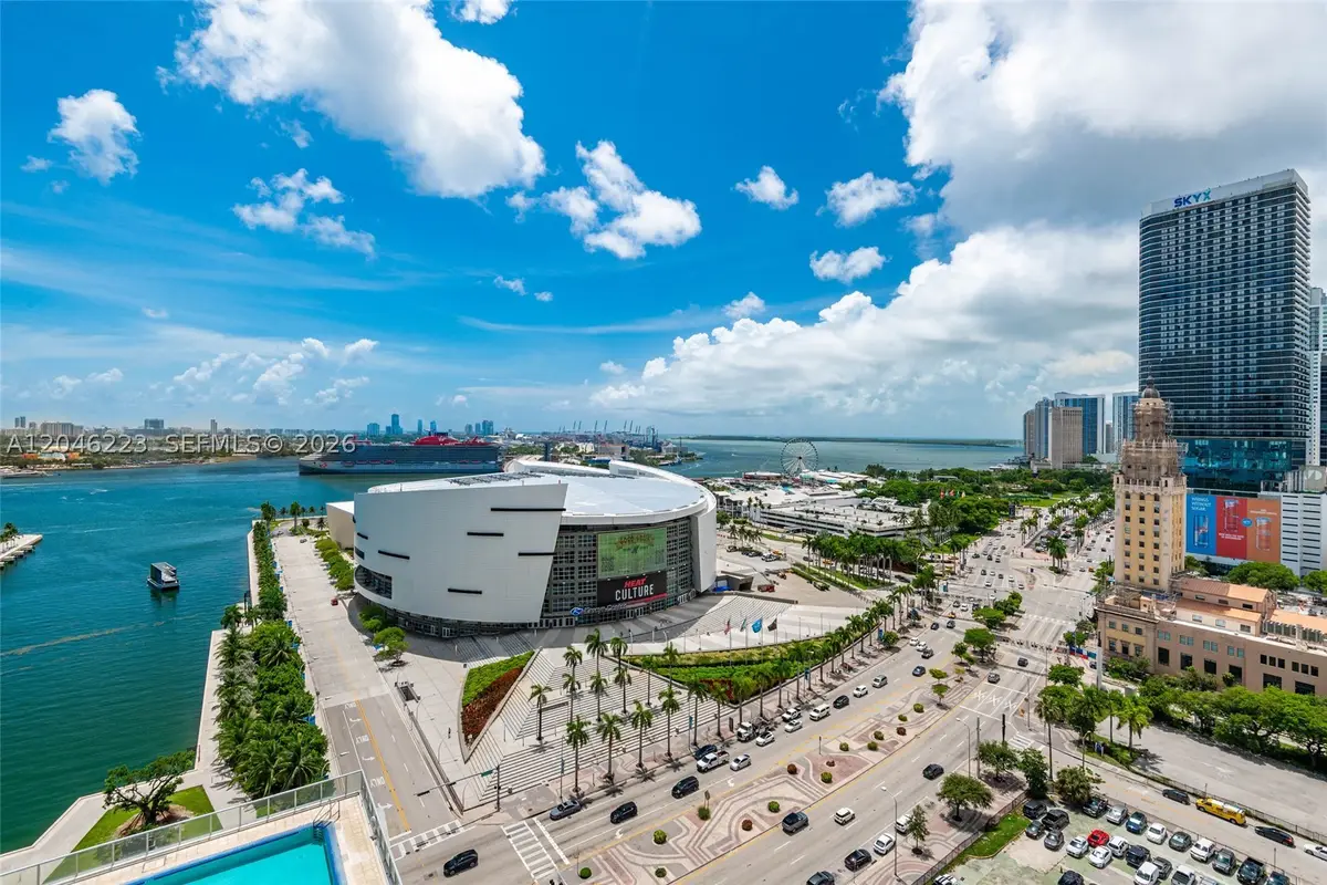 888 Biscayne Blvd #2002, Miami, FL 33132 - #1