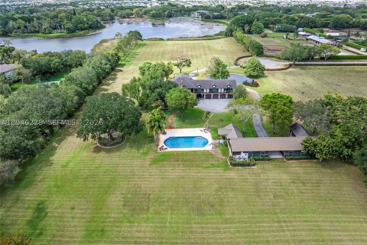 8705 Surrey Ln, Boca Raton, FL 33496 - #1