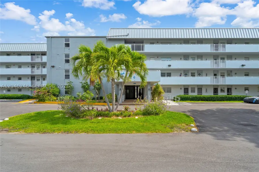 3849 NE 169th St #103, North Miami Beach, FL 33160 - #3