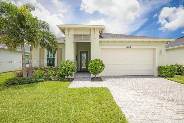 1000 SE Crosswood Way, Port St Lucie, FL 34984
