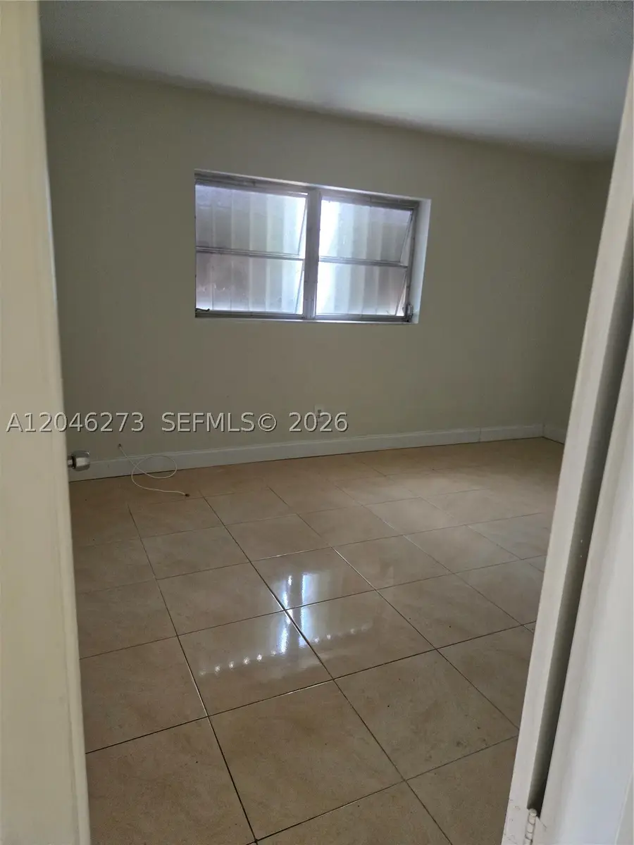 4205 NW 52nd Ave, Lauderdale Lakes, FL 33319 - #3