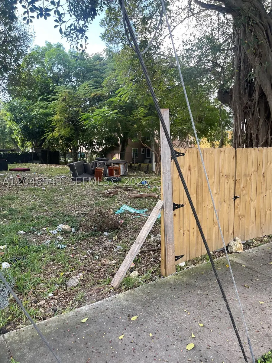 1110 NW 34th St, Miami, FL 33127 - #3