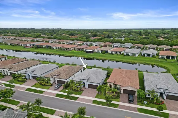 8147 Juniper Dr, Parkland, FL 33067